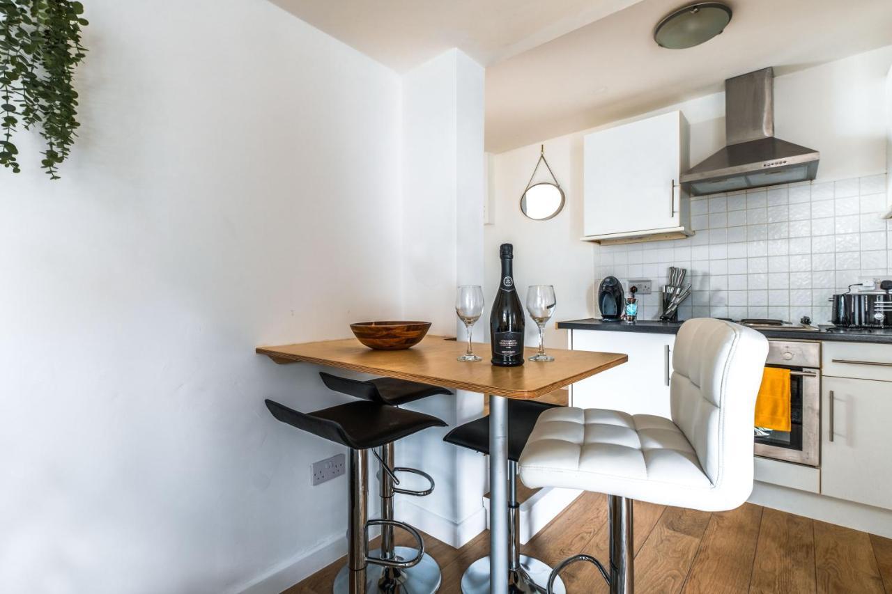 Cosy Flat In Free Parking Area, Next To Bus Stop Brighton ภายนอก รูปภาพ